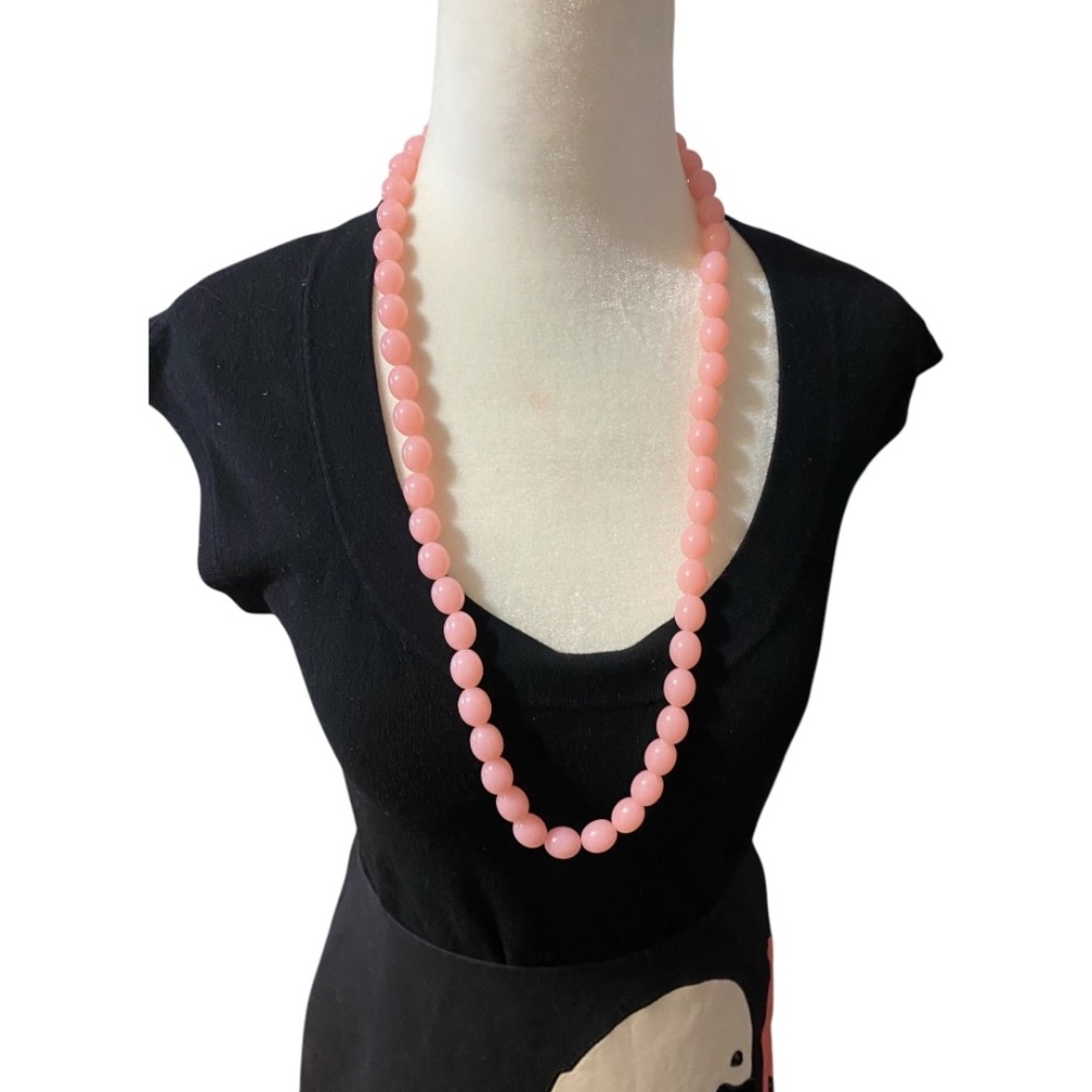 Vintage pink beaded necklace